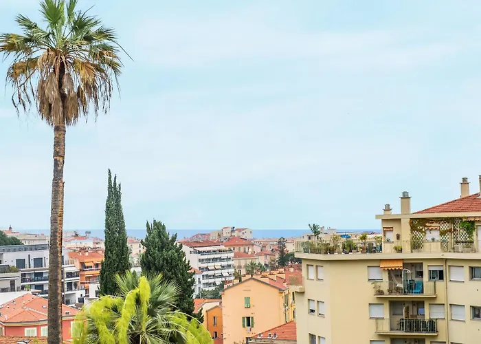 Διαμέρισμα Mont Fleuri- Somptueux 2 Pieces - Parking - Μεντόν